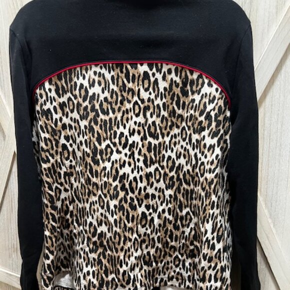 sold Chico's Zenergy Leopard zip up jacket - Active Wear - Picture 4 of 10